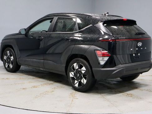 Certified 2025 Hyundai Kona SEL FWD image 10