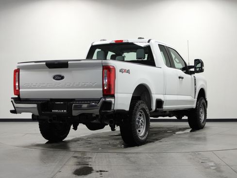 Used 2024 Ford F250 XL w/ XL Off-Road Package image 4
