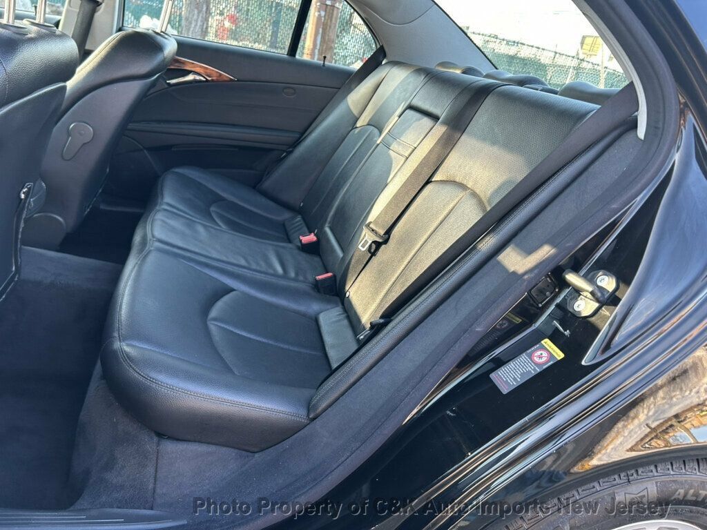 Used 2006 Mercedes-Benz E 320 CDI Sedan image 35