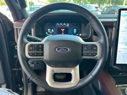 Used 2024 Ford Expedition Limited RWD image 25