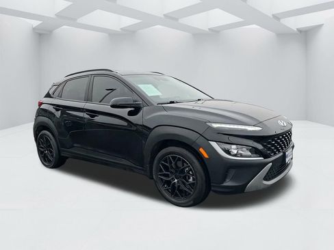 Used 2023 Hyundai Kona SEL image 3