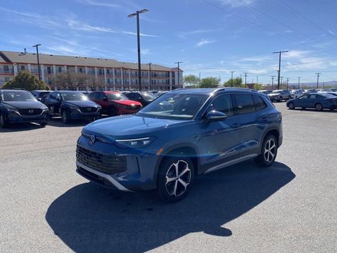 New 2026 Volkswagen Tiguan SE AWD/4WD image 44