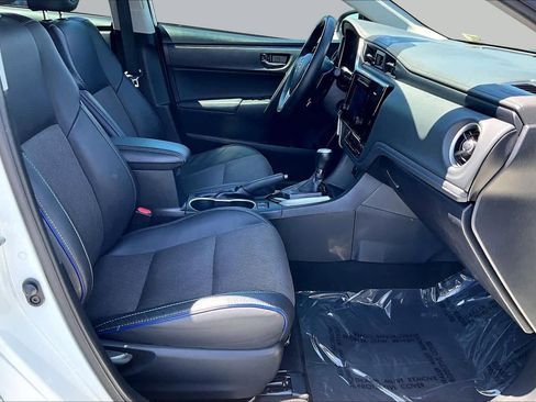 Used 2017 Toyota Corolla SE w/ Carpet Mat Package (TMS) FWD image 8
