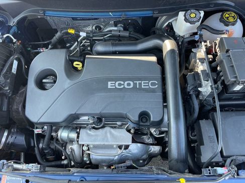 Used 2022 GMC Terrain SLT w/ Infotainment Package II image 37