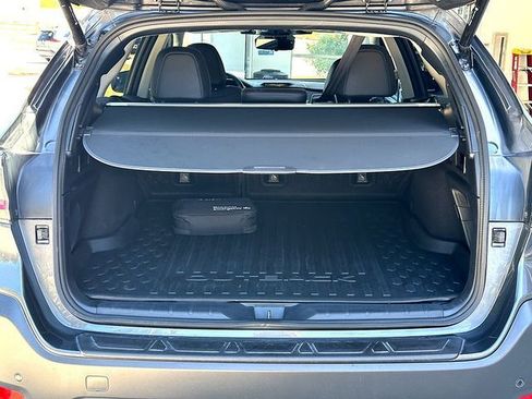 Used 2024 Subaru Outback Touring XT AWD/4WD image 32