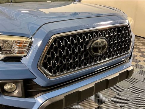 Used 2019 Toyota Tacoma SR image 39