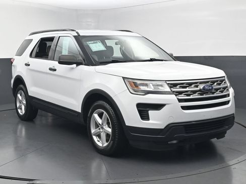 Used 2018 Ford Explorer 4WD image 3