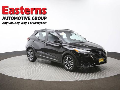 Used 2024 Nissan Kicks SR image 48