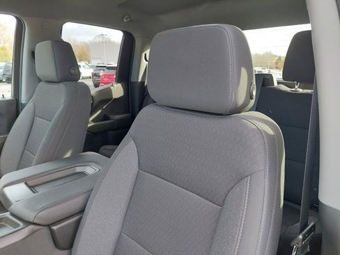 Used 2022 Chevrolet Silverado 1500 Custom image 6