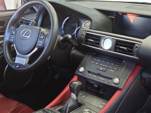 Used 2016 Lexus RC F image 19