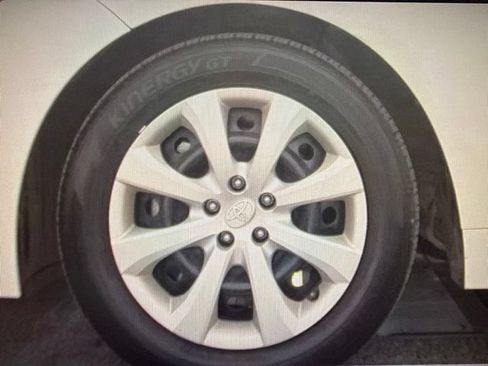 Used 2024 Toyota Corolla LE FWD image 12