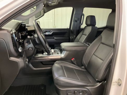 Used 2023 Chevrolet Silverado 1500 LTZ w/ Z71 Off-Road Package image 11