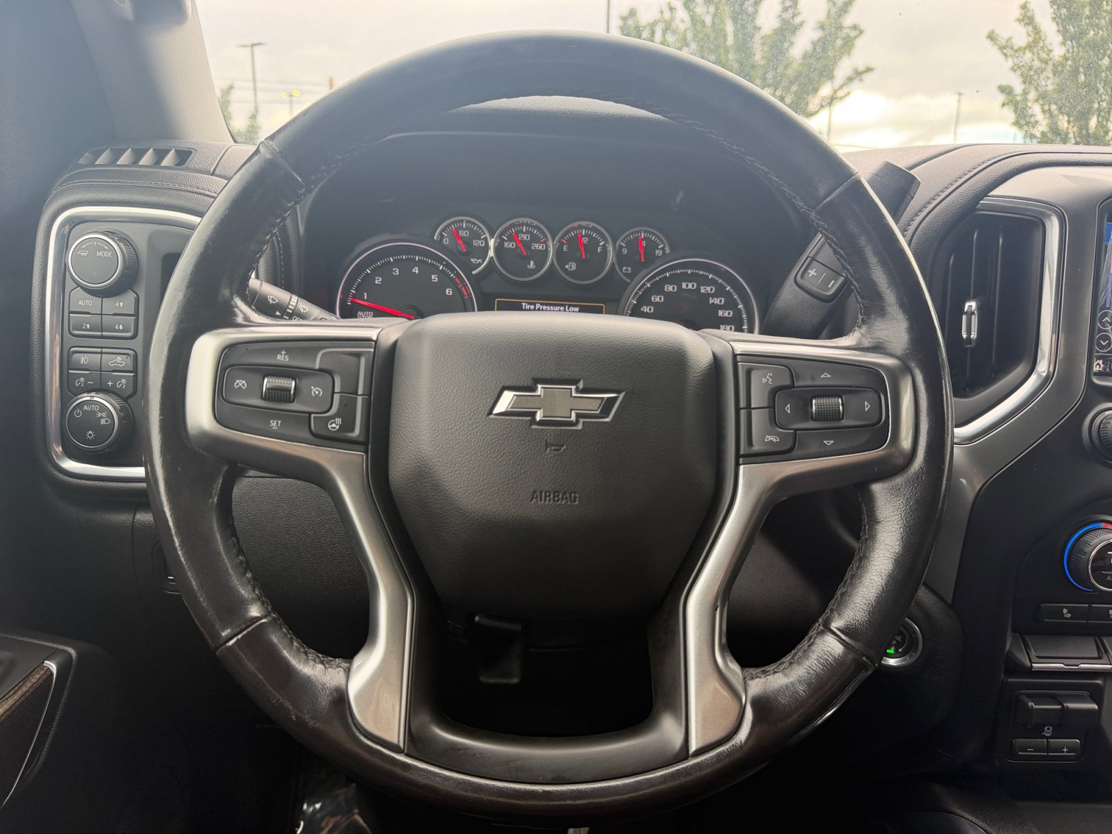 Used 2020 Chevrolet Silverado 1500 RST w/ True North Edition AWD/4WD image 9