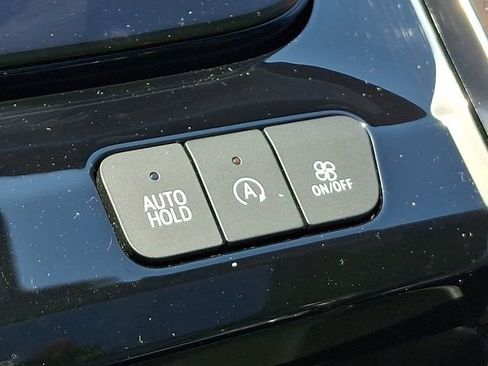 Used 2026 Cadillac Escalade Platinum Sport w/ LPO, Floor Liner Package AWD/4WD image 25