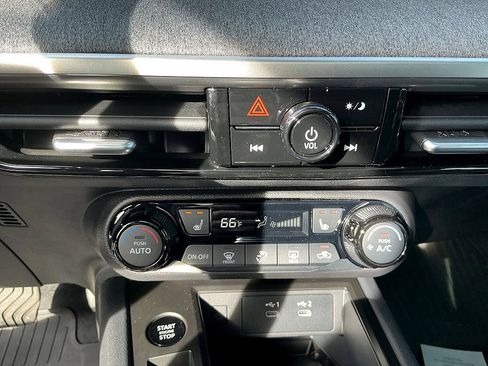 New 2026 Nissan Kicks SV image 19