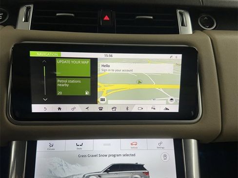 Used 2018 Land Rover Range Rover Sport HSE image 22