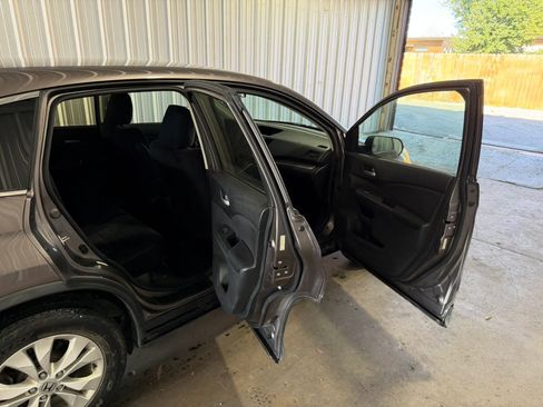 Used 2014 Honda CR-V LX image 17