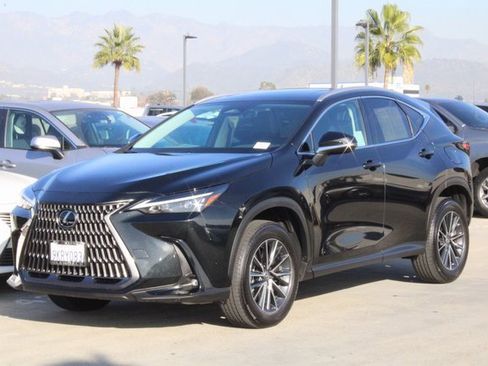 Certified 2024 Lexus NX 250 FWD image 3