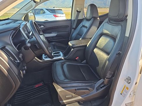 Used 2019 Chevrolet Colorado LT image 18