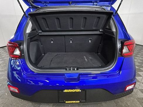 Certified 2025 Hyundai Venue SE FWD image 27