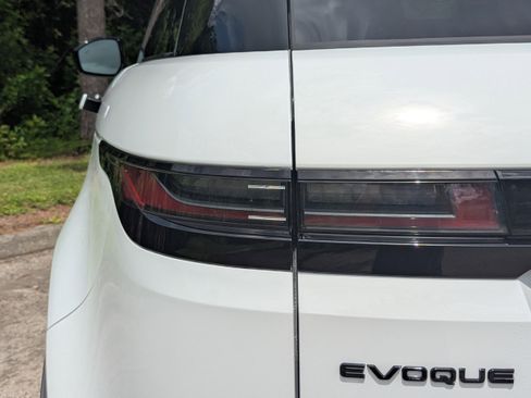 New 2026 Land Rover Range Rover Evoque Dynamic SE image 10