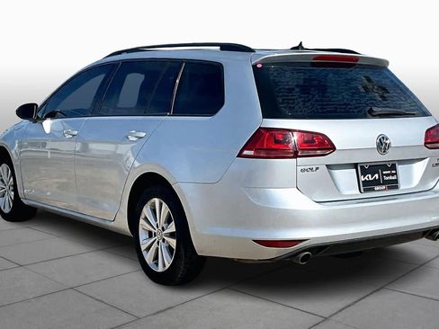 Used 2017 Volkswagen Golf S image 10