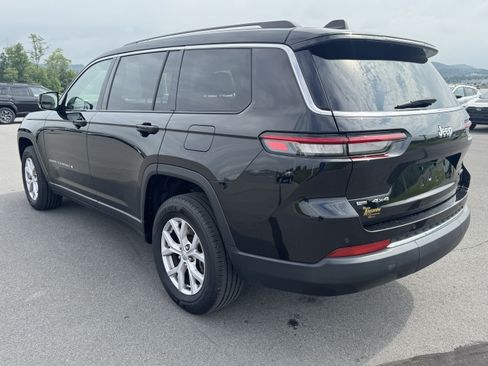 Used 2022 Jeep Grand Cherokee L Limited AWD/4WD image 6