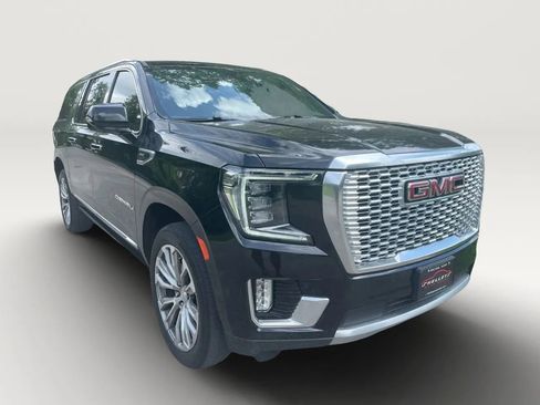 Used 2021 GMC Yukon XL Denali w/ Denali Premium Package image 5