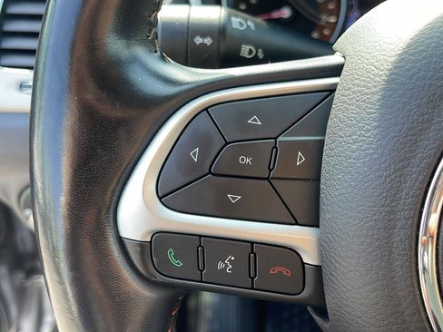Used 2020 Jeep Compass Latitude w/ Popular Equipment Group AWD/4WD image 20