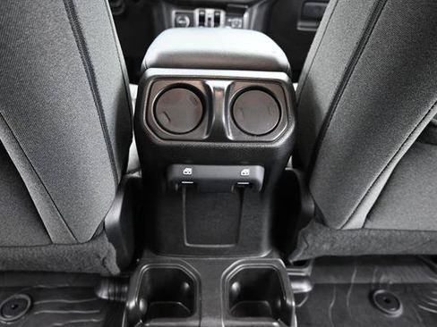 Used 2025 Jeep Wrangler Unlimited Sport AWD/4WD image 13