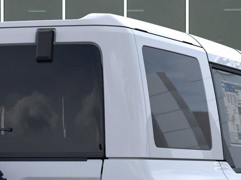 New 2025 Ford Bronco Outer Banks image 25