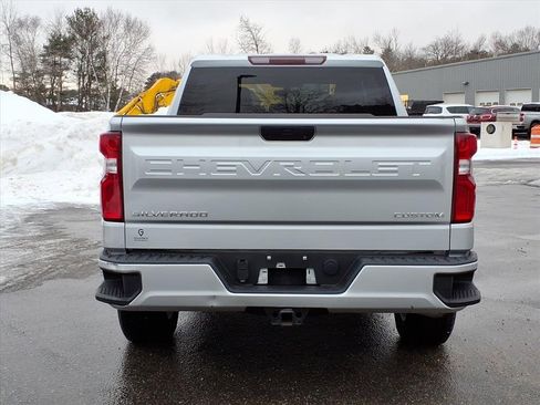 Used 2022 Chevrolet Silverado 1500 Custom image 6