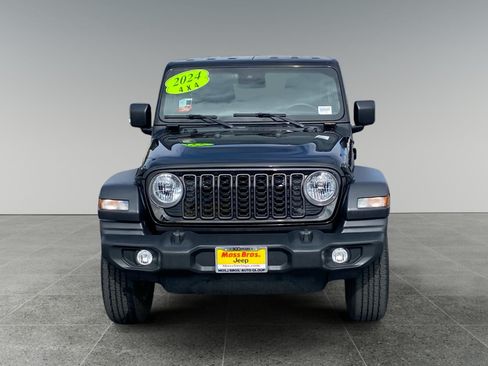 Used 2024 Jeep Wrangler Unlimited Sport AWD/4WD image 8
