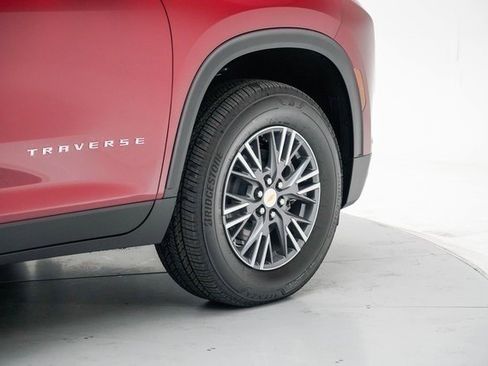 New 2026 Chevrolet Traverse LT image 8
