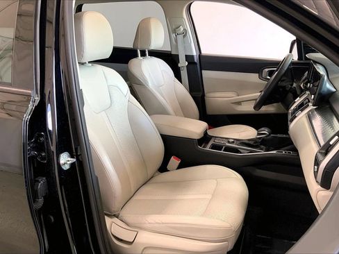 Used 2023 Kia Sorento S w/ Panoramic Sunroof Package FWD image 6