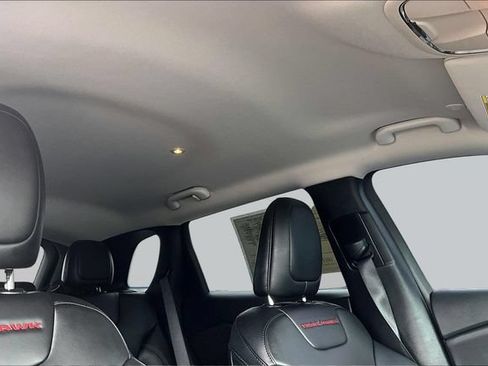 Used 2022 Jeep Cherokee Trailhawk AWD/4WD image 17