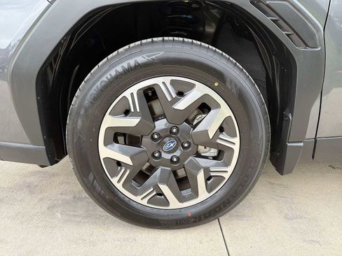 Used 2026 Subaru Forester Premium AWD/4WD image 10