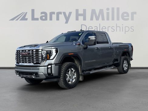 Used 2024 GMC Sierra 3500 Denali w/ Denali Reserve Package image 1