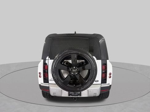 Used 2020 Land Rover Defender 110 HSE AWD/4WD image 7