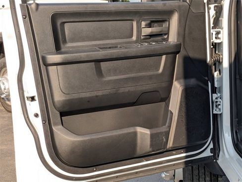 New 2024 RAM 5500 Tradesman w/ Chrome Appearance Group image 10