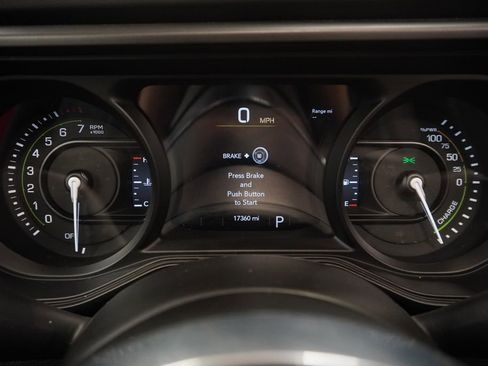 Certified 2025 Jeep Wrangler Unlimited Sahara w/ Safety Group AWD/4WD image 23