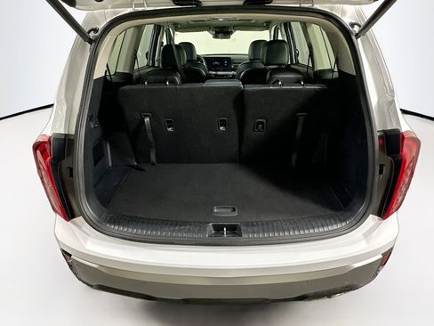 Used 2025 Kia Telluride S image 31