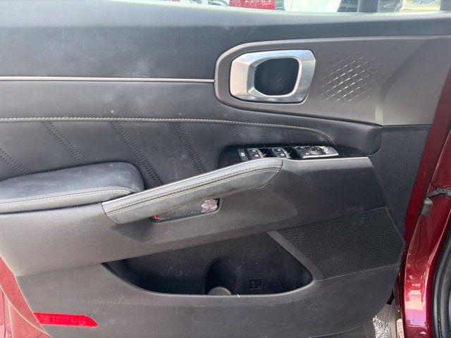 Used 2025 Kia Sorento SX FWD image 35