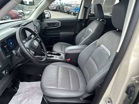 Used 2025 Ford Bronco Sport Badlands image 17