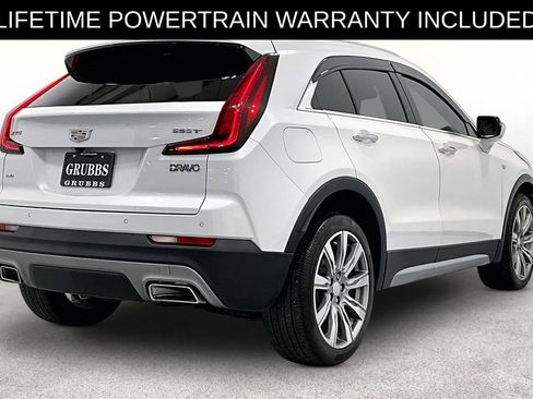 Used 2023 Cadillac XT4 Premium Luxury w/ Technology Package AWD/4WD image 2