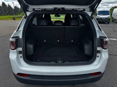 Certified 2024 Jeep Compass Limited AWD/4WD image 17