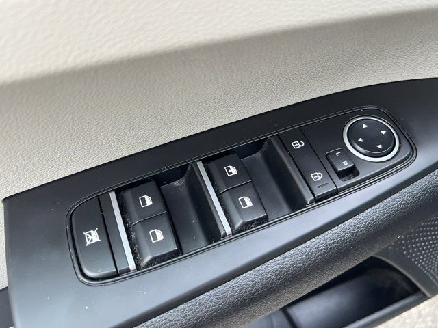 Used 2023 Kia Forte LXS w/ LXS Technology Package FWD image 29