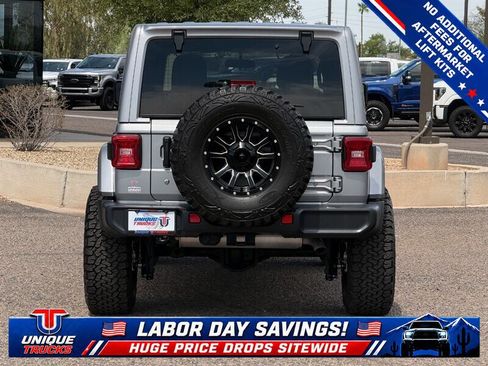 Used 2020 Jeep Wrangler Unlimited Sahara w/ LED Lighting Group AWD/4WD image 7