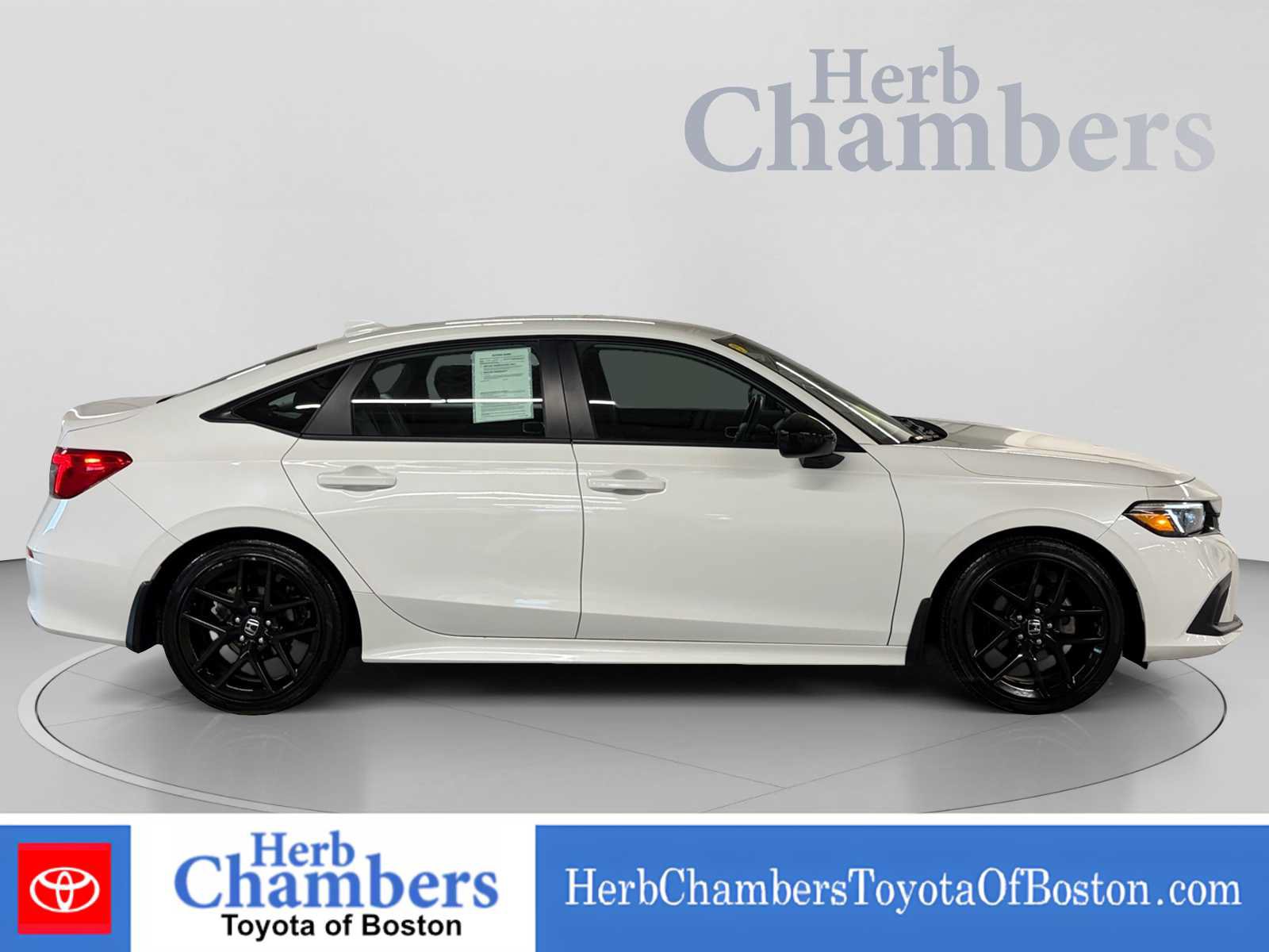 Used 2023 Honda Civic Sport image 11