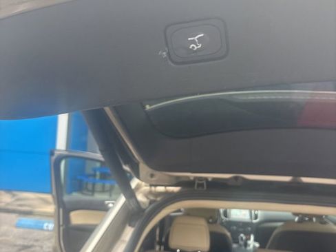 Used 2018 Ford Edge SEL w/ Equipment Group 201A image 22